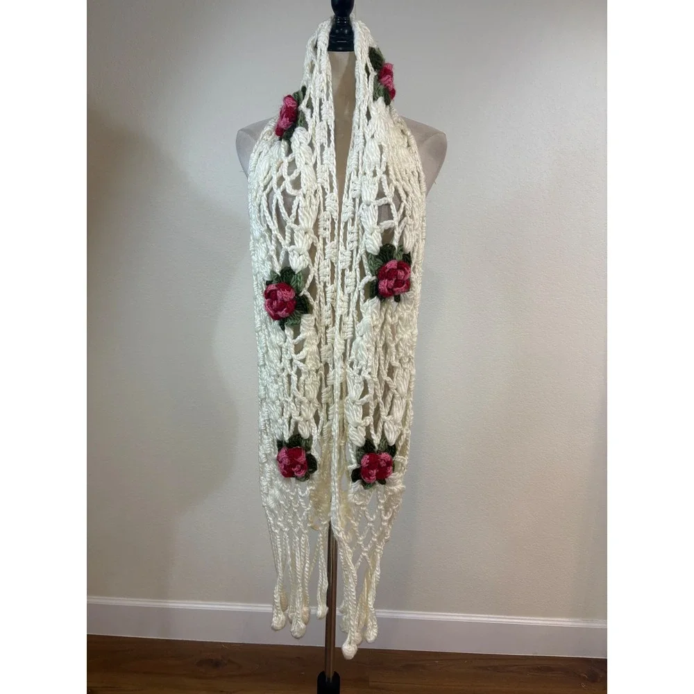 Vintage Handmade Crochet Scarf White Floral 3D Rose Knit Tassel Boho Cottagecore
